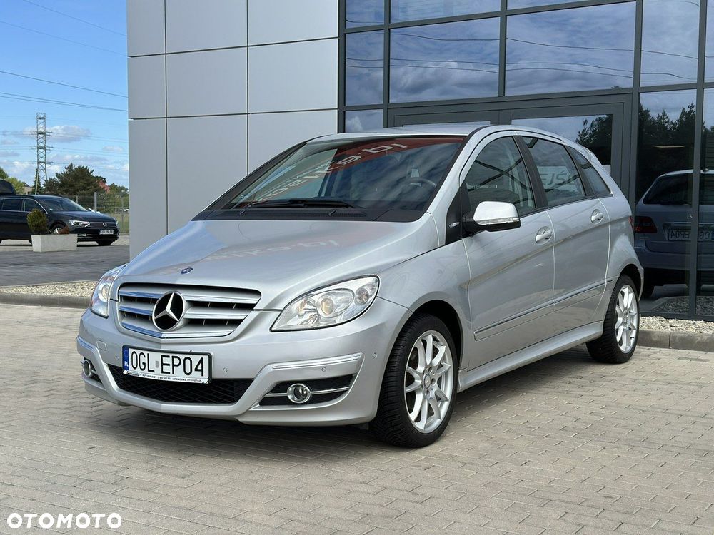 Mercedes-Benz Klasa B 180 BlueEffICIENCY - 4