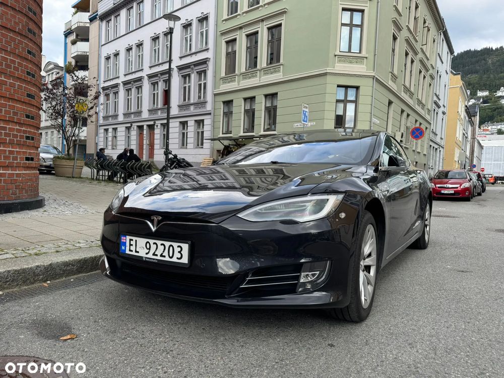 Tesla Model S Long Range Plus - 4
