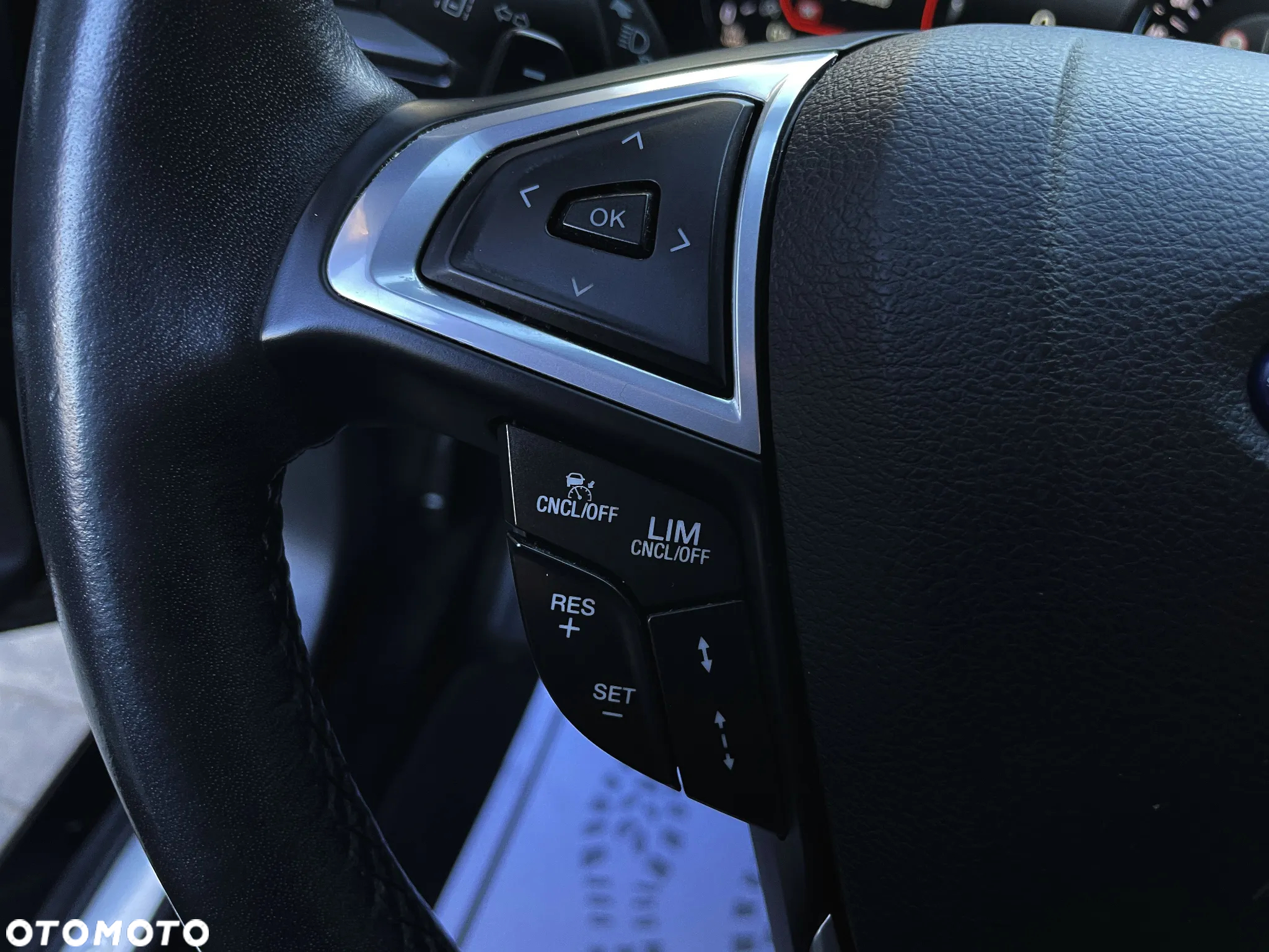 Ford Mondeo - 23