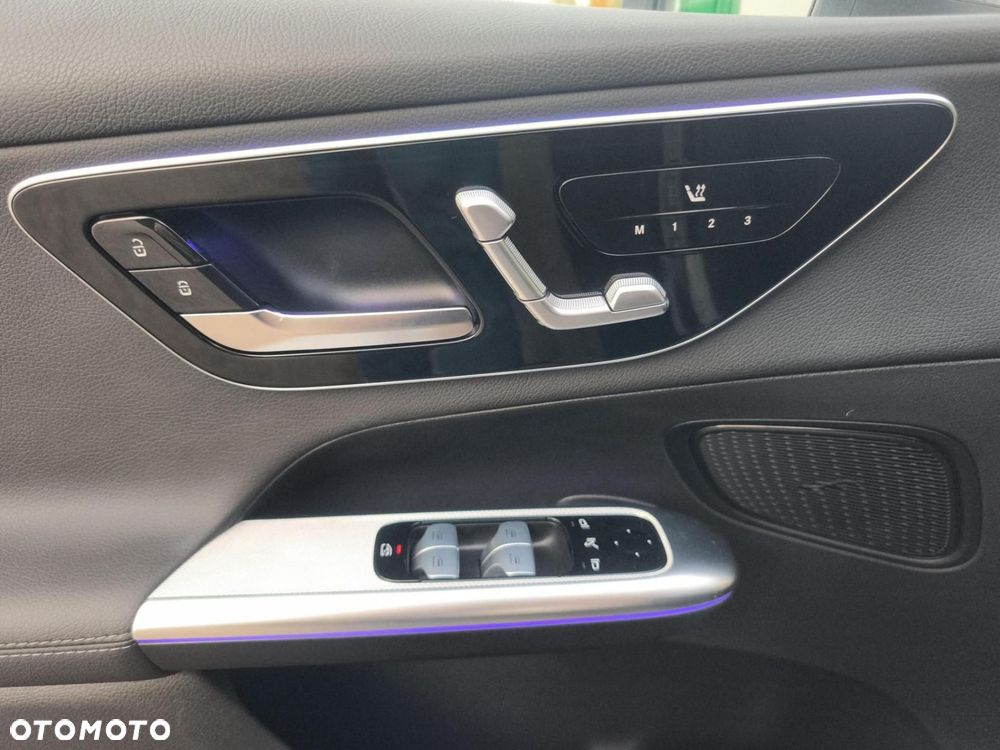 Mercedes-Benz GLC - 12