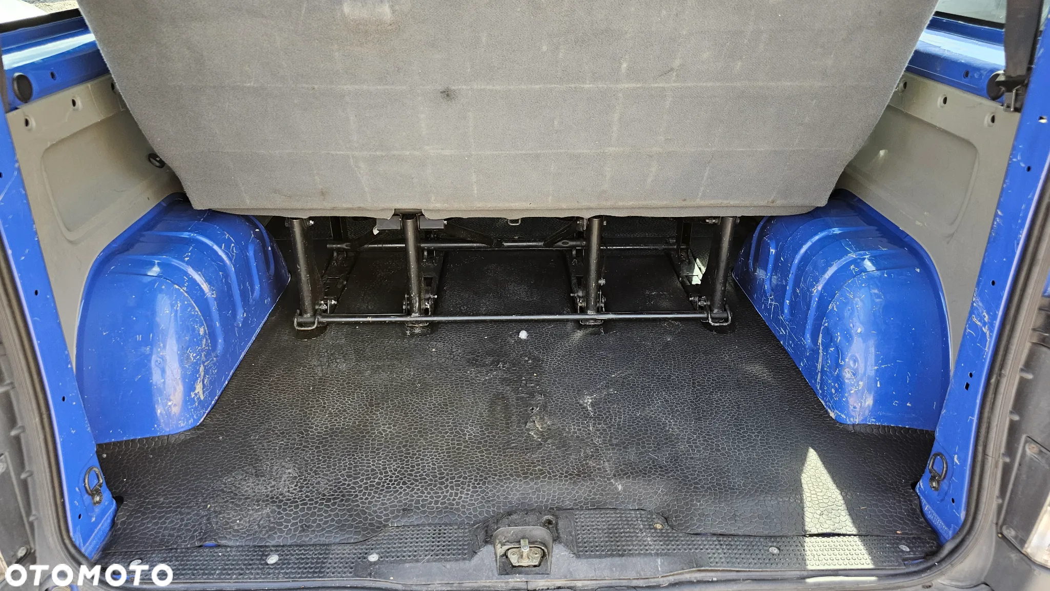 Opel Vivaro DTI Tour - 28