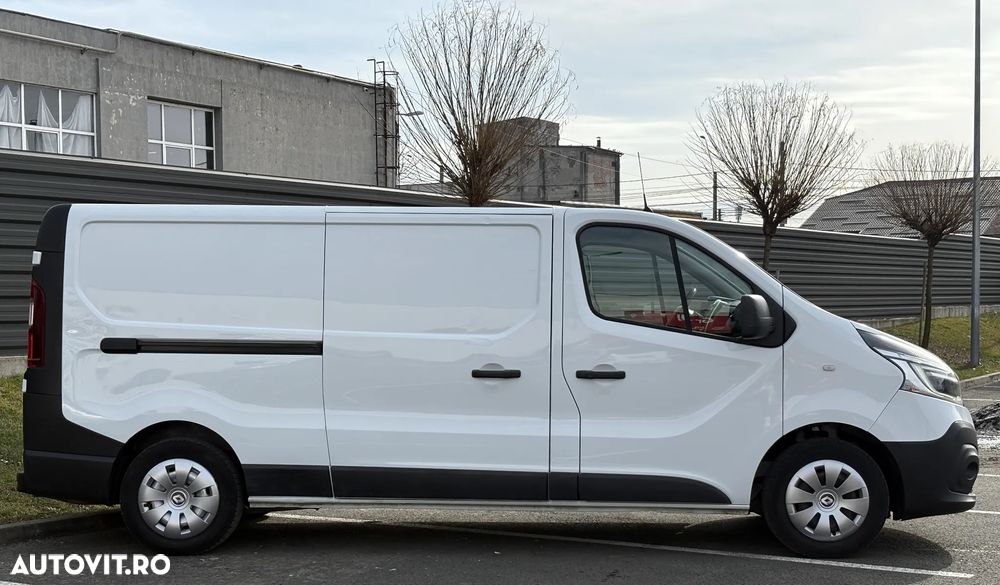 Renault Trafic - 12