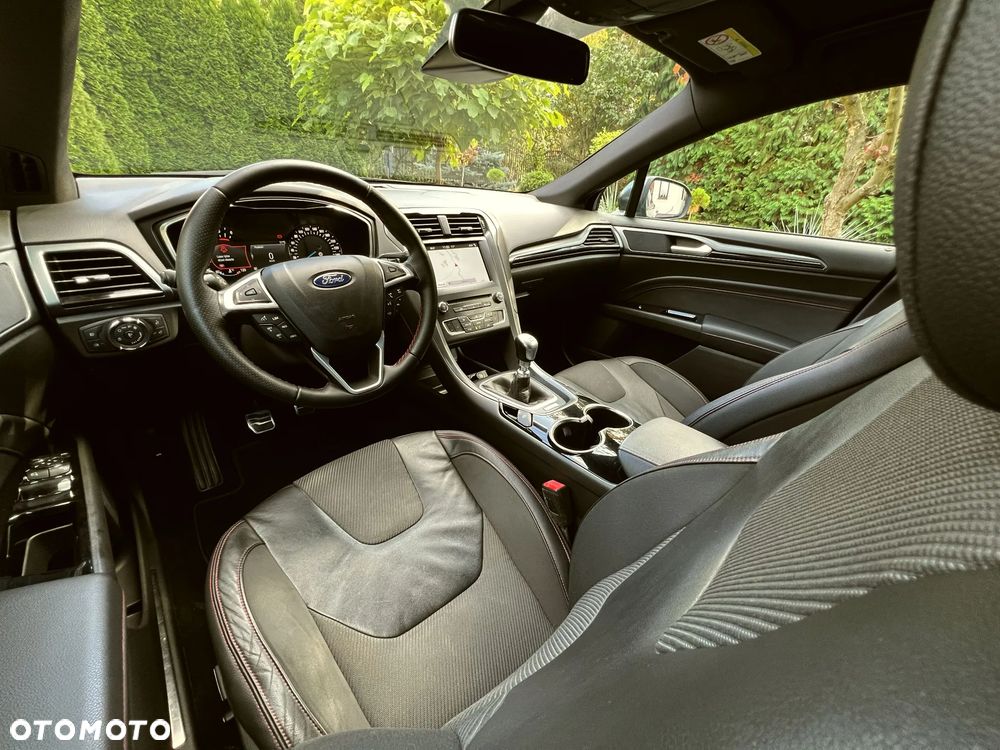 Ford Mondeo 2.0 TDCi STart-Stopp ST-Line - 27