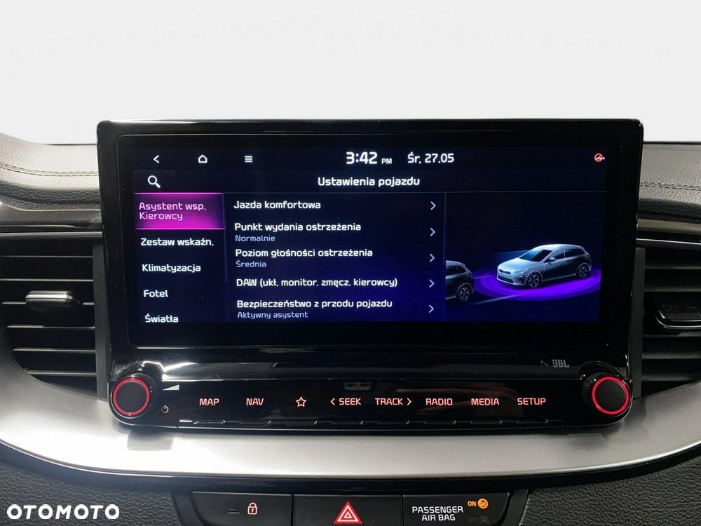 Kia Ceed - 31