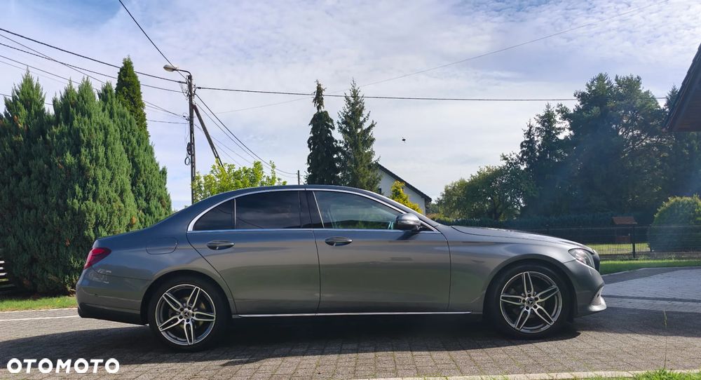 Mercedes-Benz Klasa E 220 d 9G-TRONIC - 4