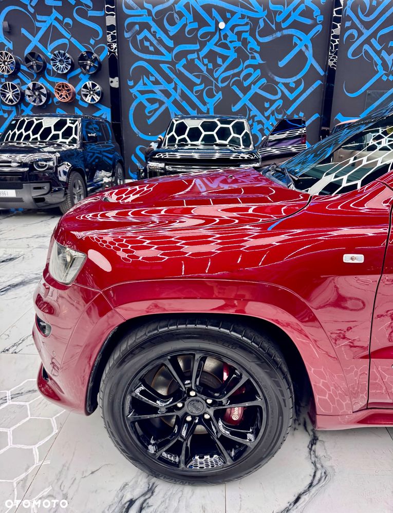 Jeep Grand Cherokee - 13