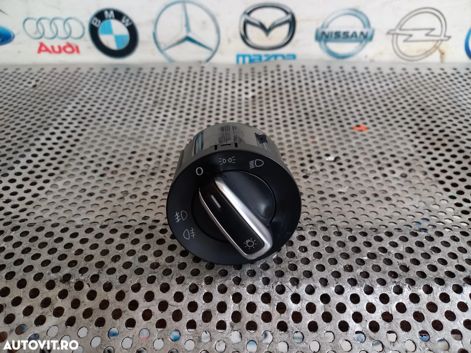 Bloc Lumini Cu Proiectoare Ceata Vw Golf 6 Vl Cod 3CC - Dezmembrez Arad - 4