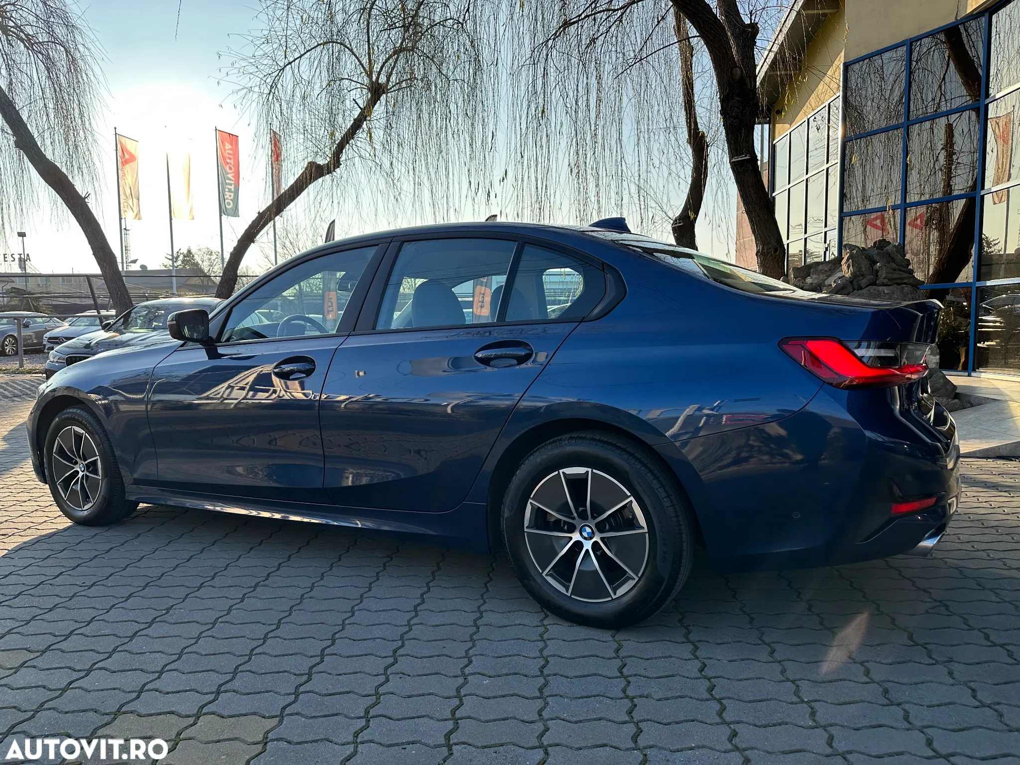 BMW Seria 3 316d AT - 14