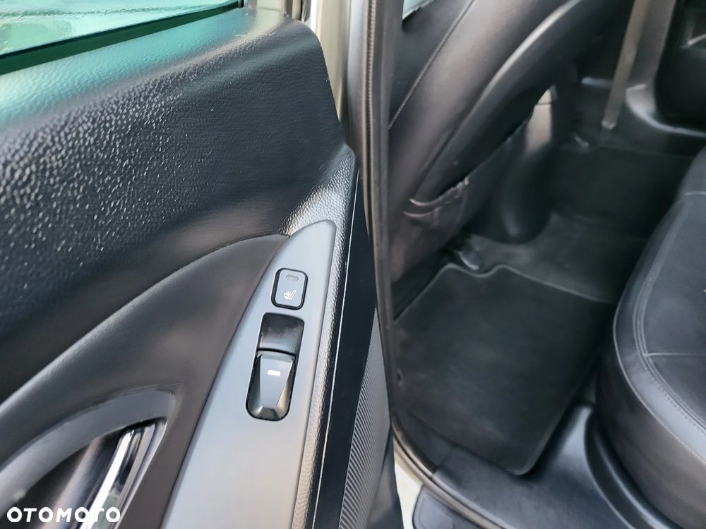 Hyundai ix35 2.0 CRDi Premium 2WD - 25