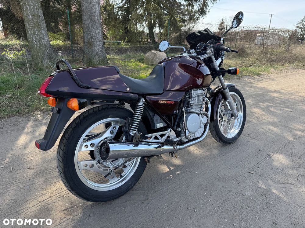 Honda XBR - 10
