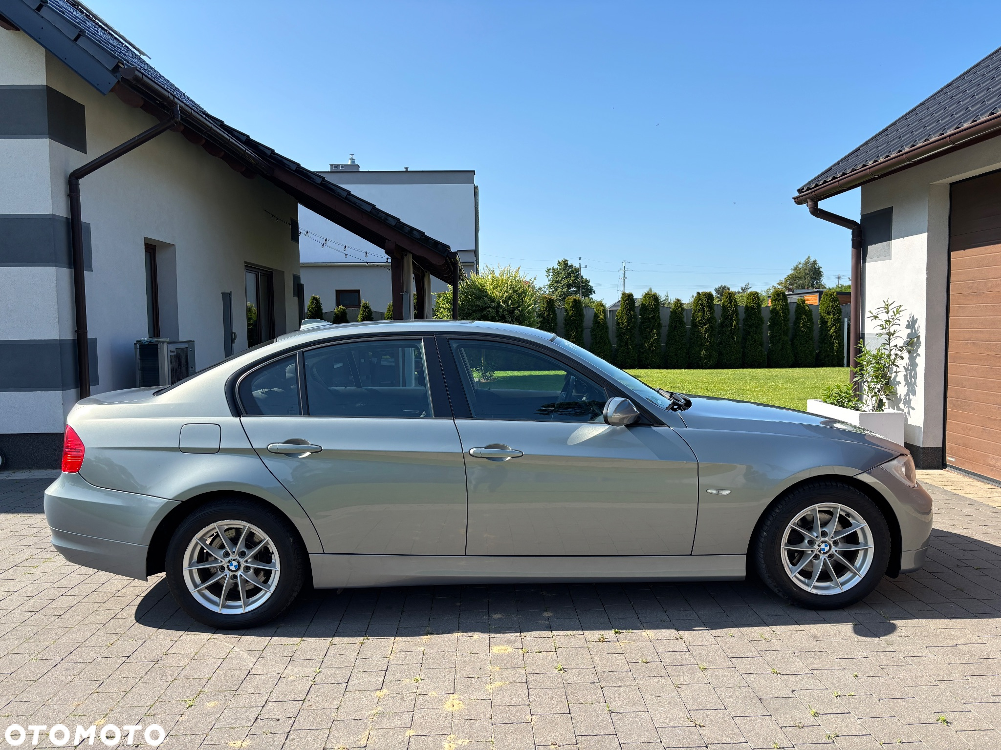 BMW Seria 3 318i Edition Exclusive - 4