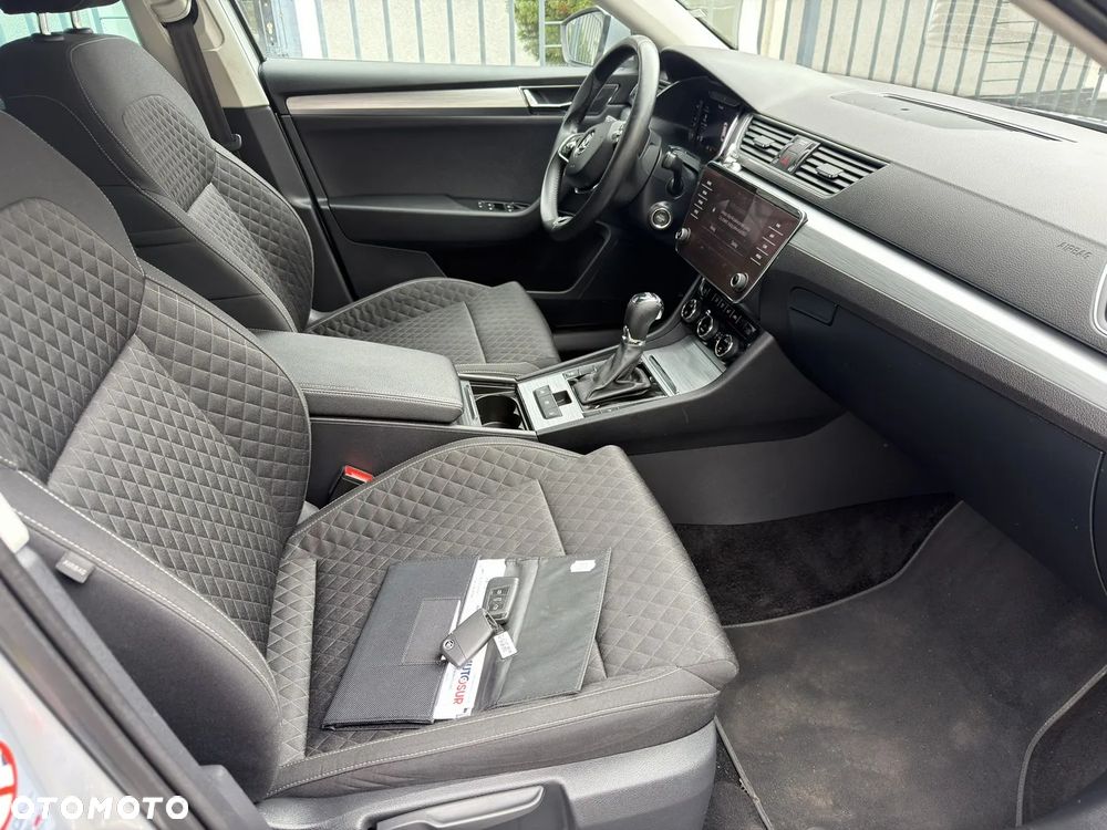 Skoda Superb 2.0 TDI Style DSG7 - 8