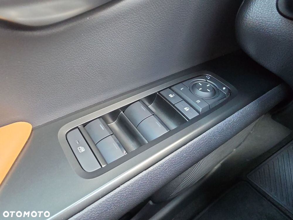Lexus UX - 20