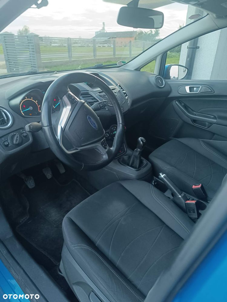 Ford Fiesta 1.4 Trend - 8