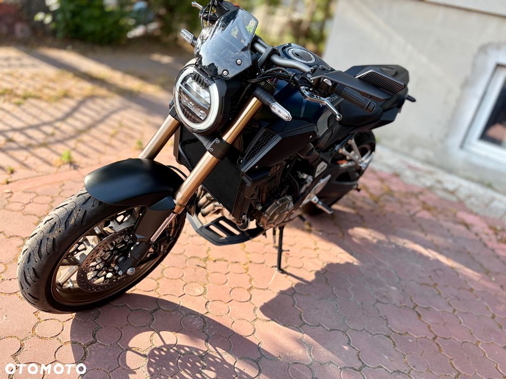 Honda CB - 10