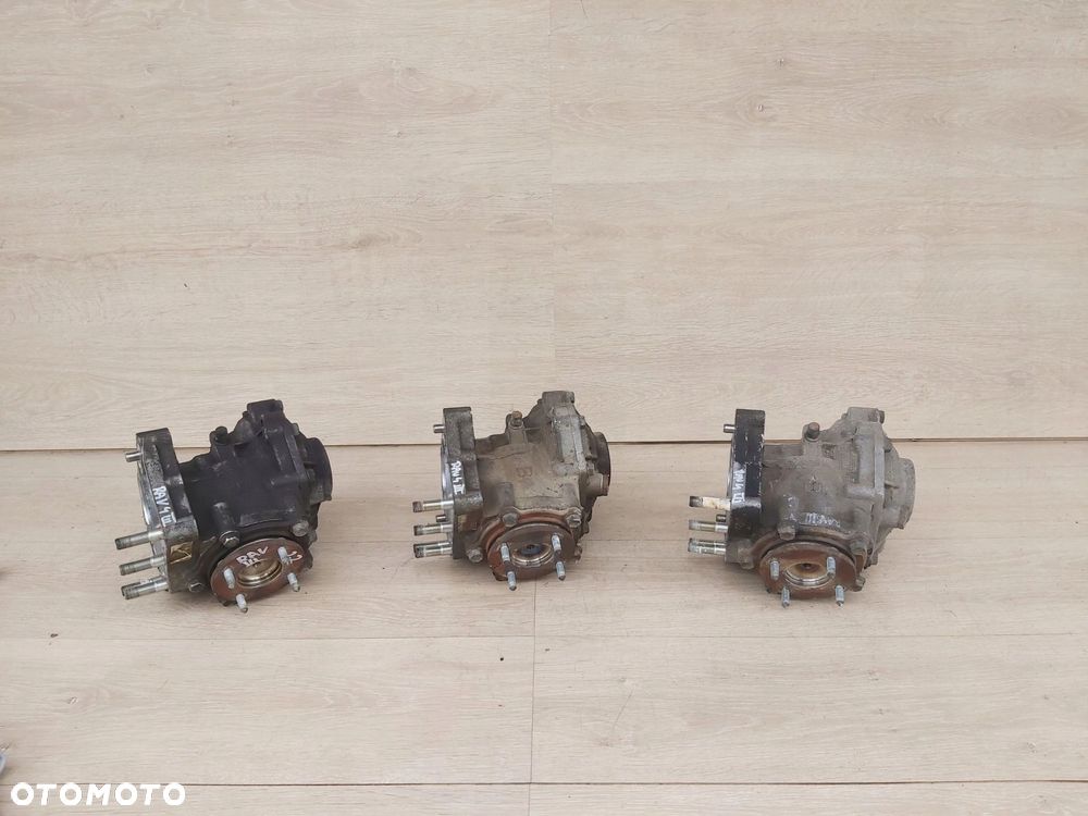 Toyota Rav4 III reduktor skrzyni biegów 2,2 d4d d-cat - 1