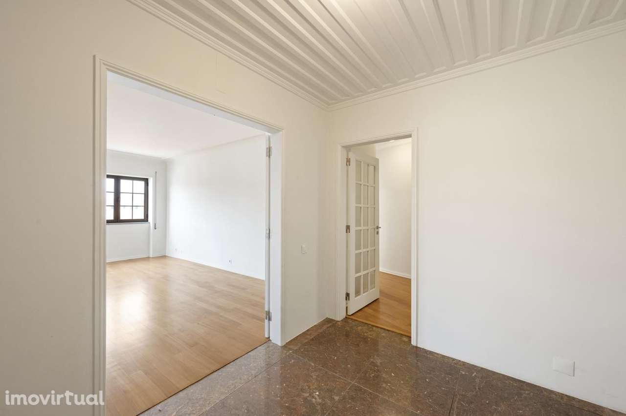 Apartamento T2 com estacionamento, Centro Histórico Cascais, Cascais - Grande imagem: 4/28