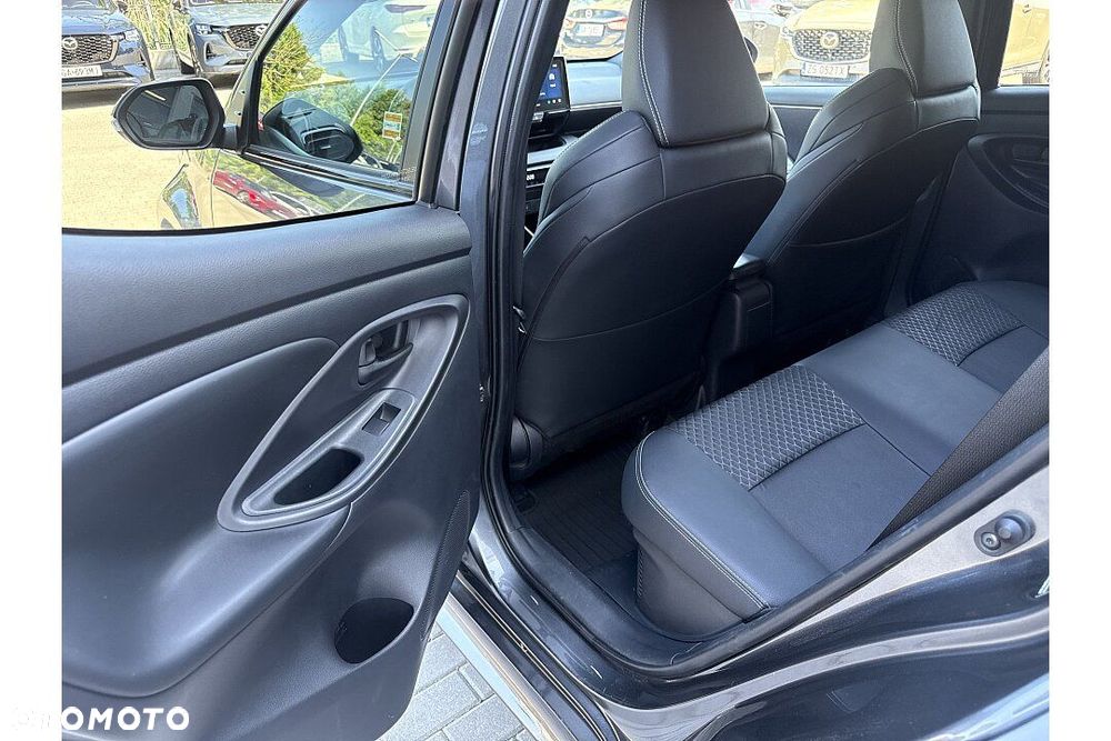 Mazda 2 - 18
