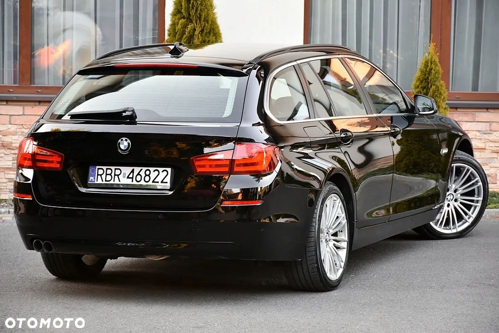 BMW Seria 5 530d xDrive Touring Luxury Line - 3
