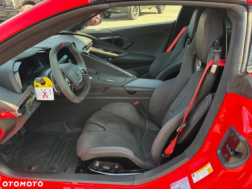 Chevrolet Corvette - 16