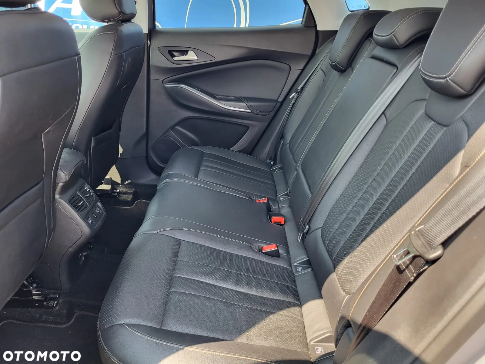 Opel Grandland X 1.2 Start/Stop Business Edition - 13