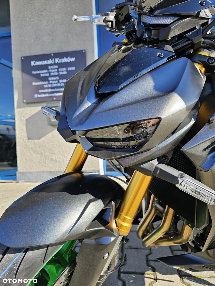Kawasaki Z - 8