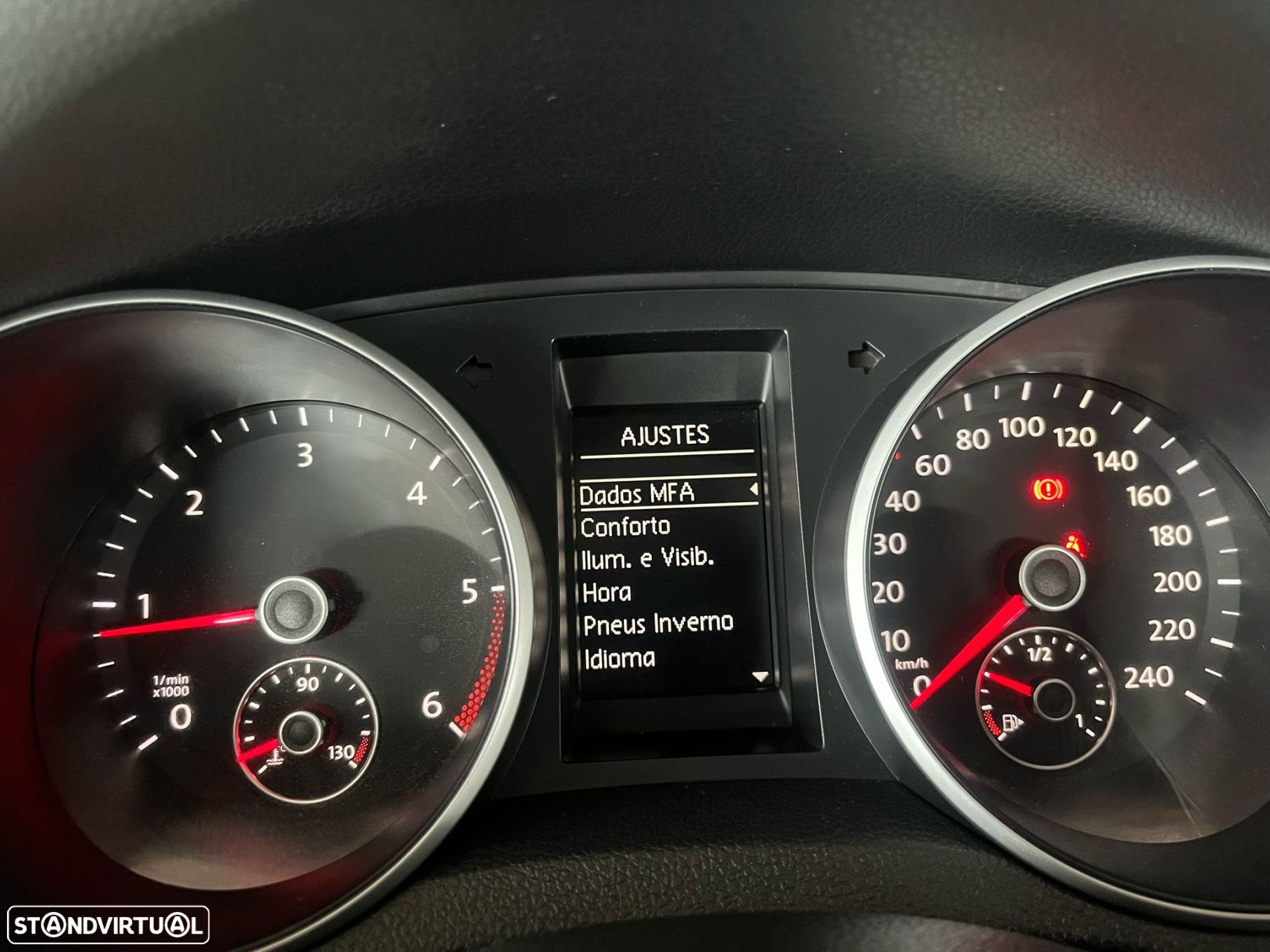 VW Golf Variant 1.6 TDi Confortline - 17