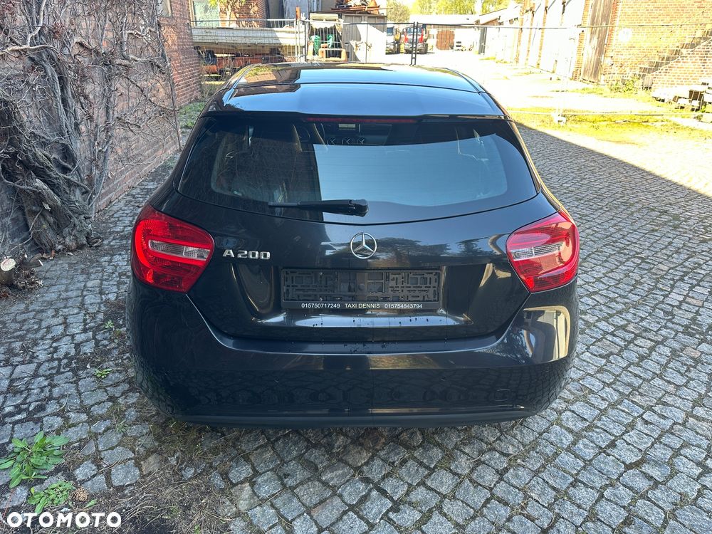 Mercedes-Benz Klasa A 200 (BlueEFFICIENCY) Urban - 5