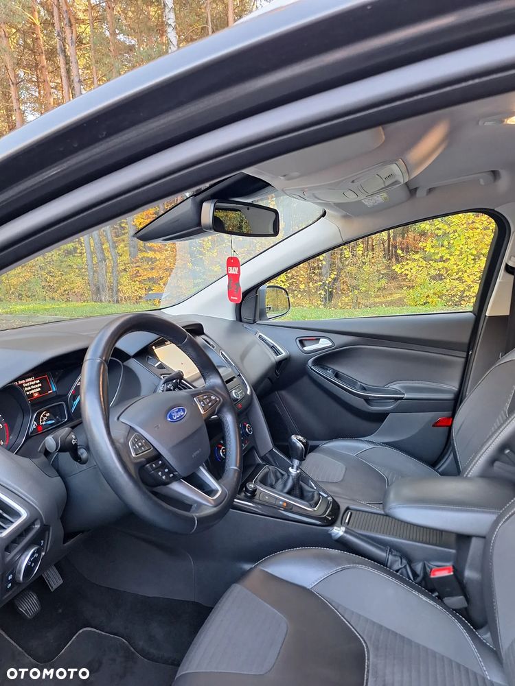 Ford Focus - 16