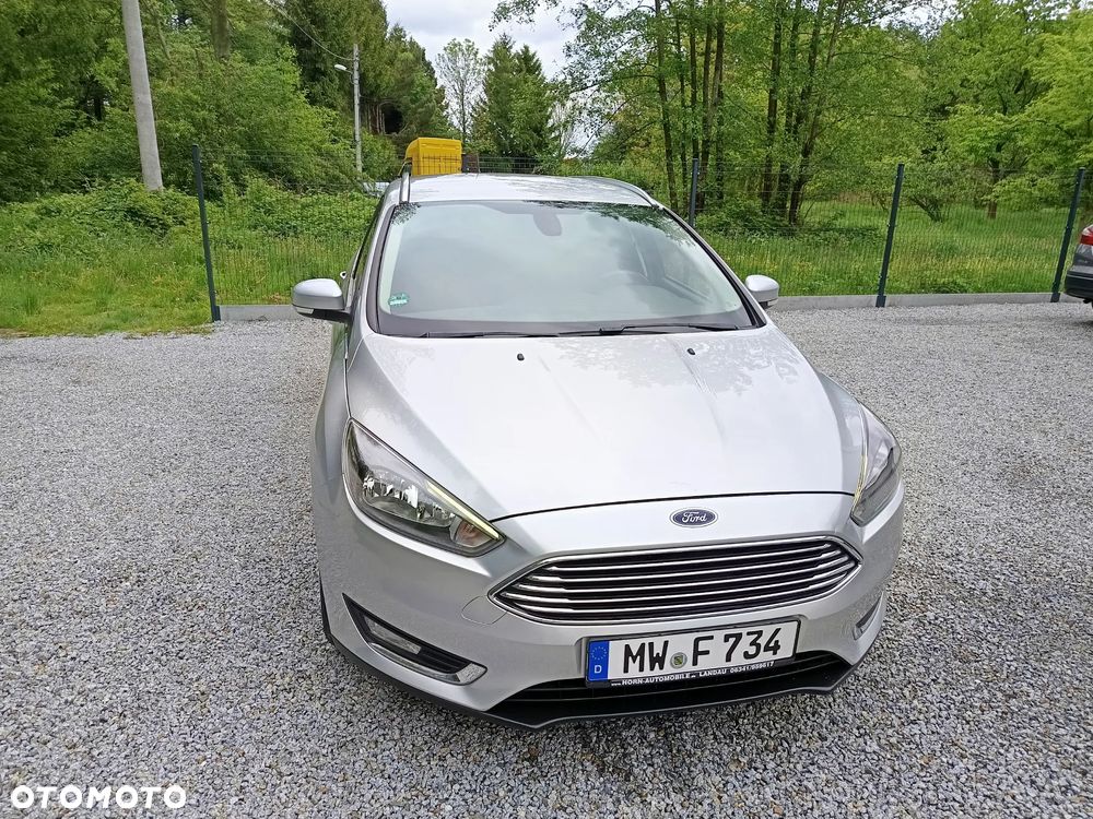 Ford Focus 1.0 EcoBoost STart-Stopp-System TITANIUM - 2