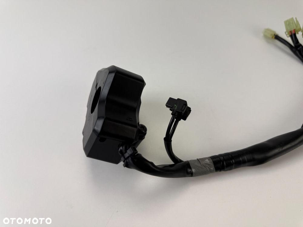 Prawy przełącznik Yamaha MT 125 2024+ - 9