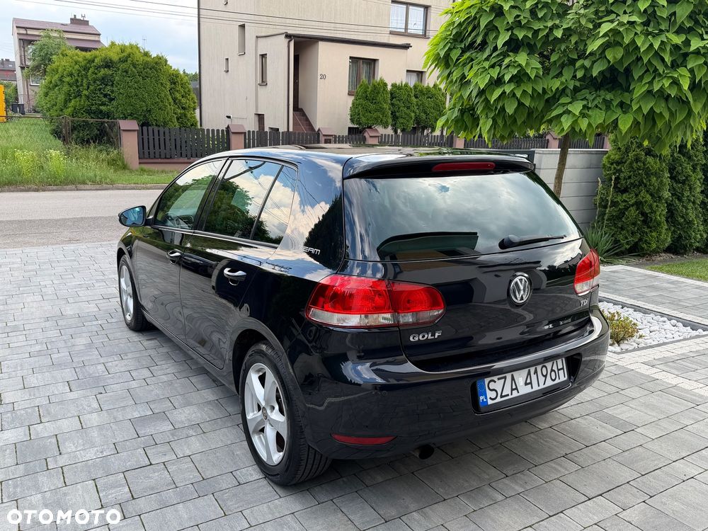 Volkswagen Golf - 8
