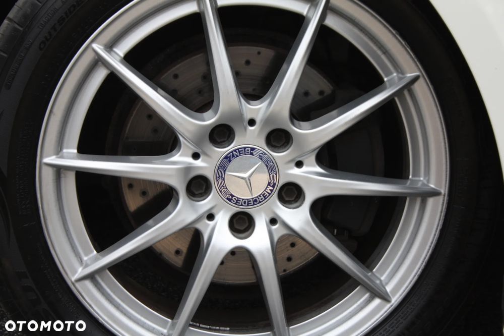 Mercedes-Benz Klasa B 180 Edition - 26