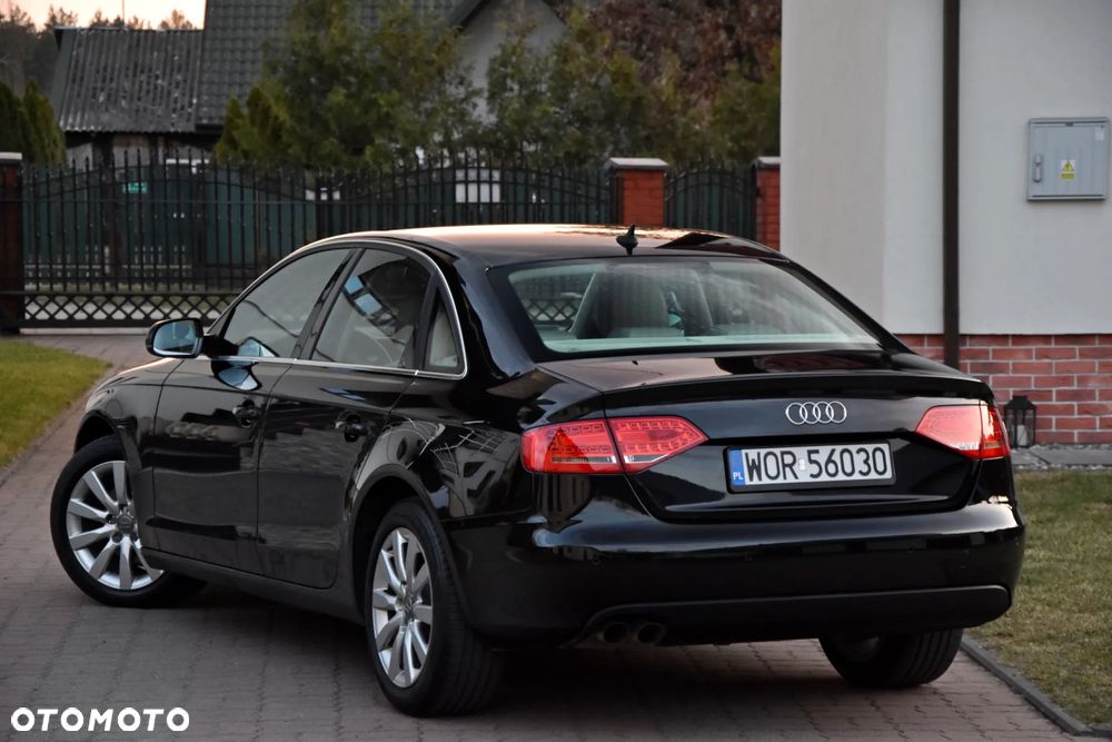 Audi A4 Limousine - 9