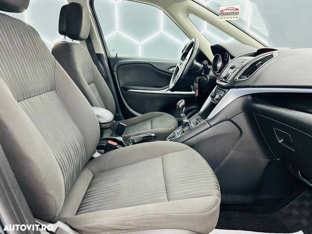 Opel Zafira Tourer 2.0 CDTI ECOFLEX Start/Stop Active - 19