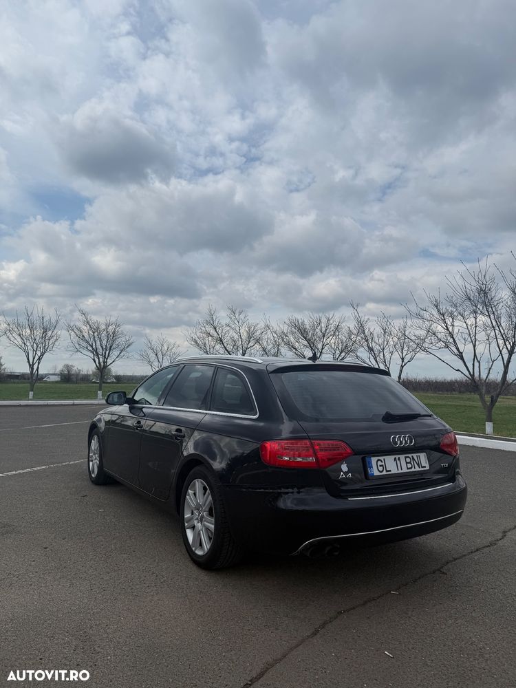 Audi A4 Avant - 10