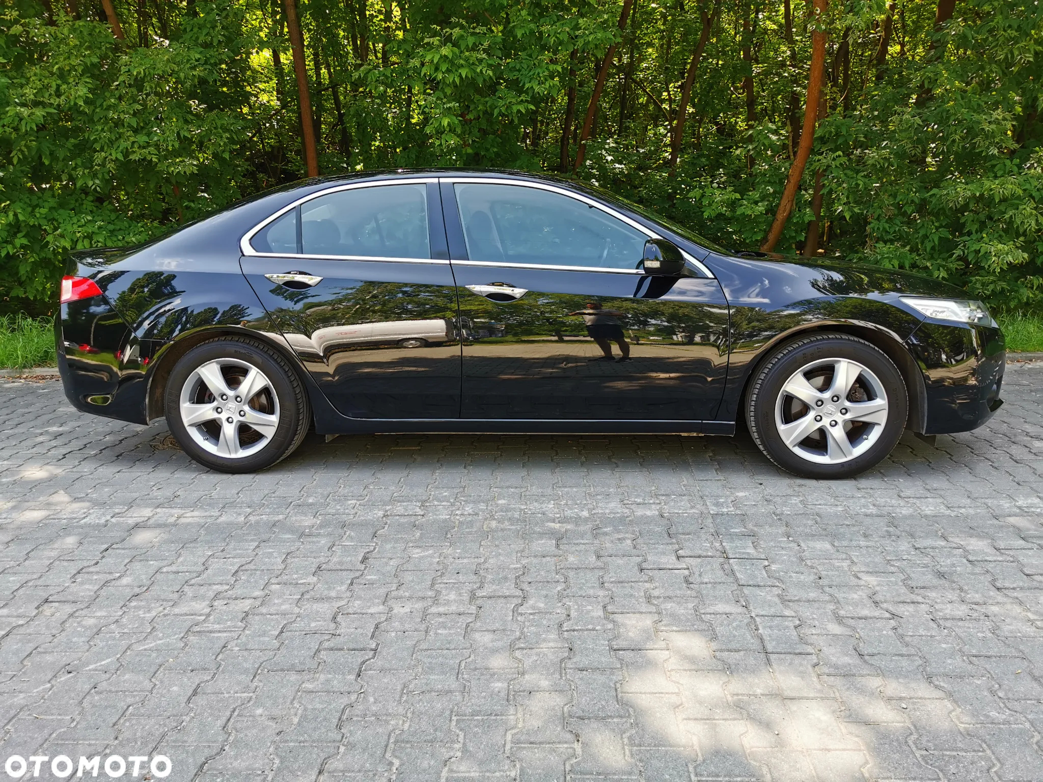 Honda Accord 2.0 Executive - 11