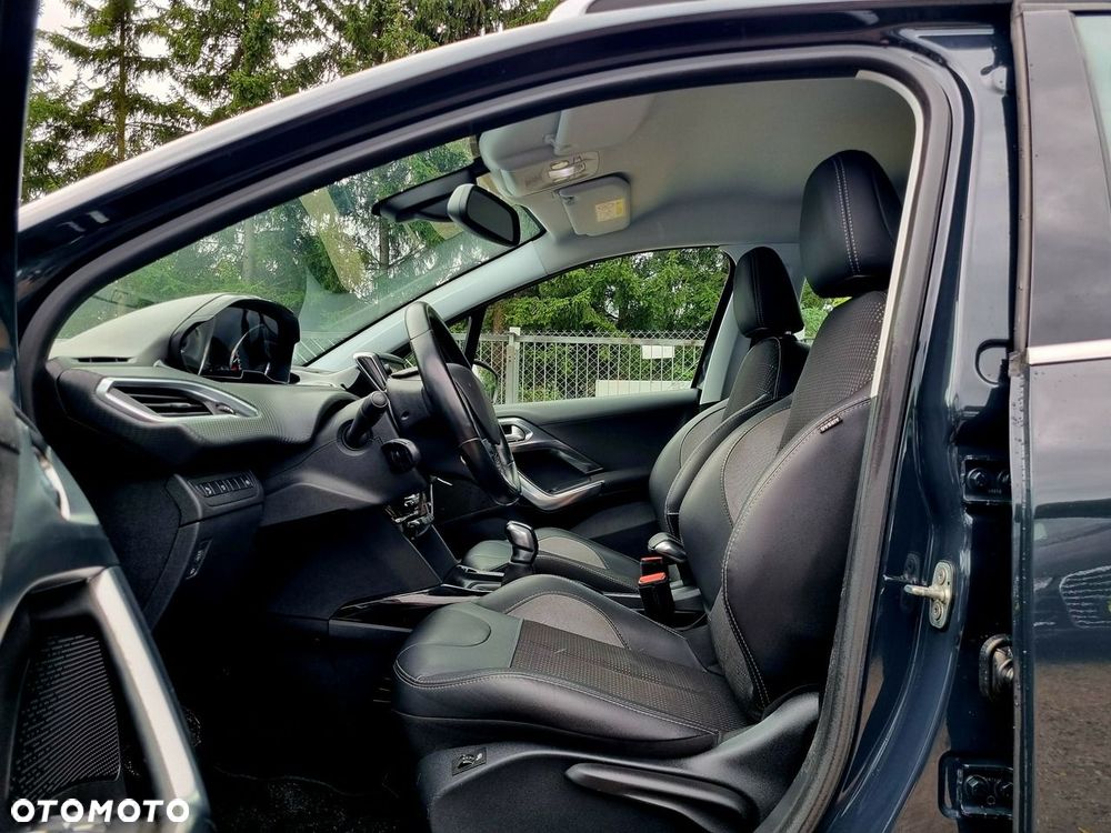 Peugeot 2008 1.2 Pure Tech Active - 9