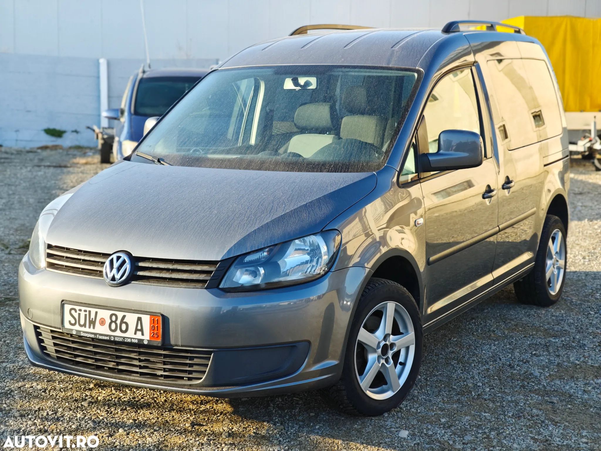 Volkswagen Caddy 1.6 TDI Trendline - 1