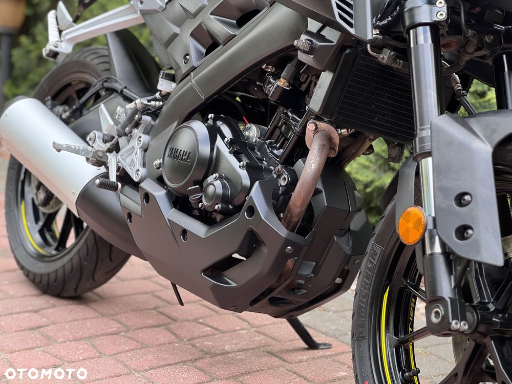 Yamaha MT - 12