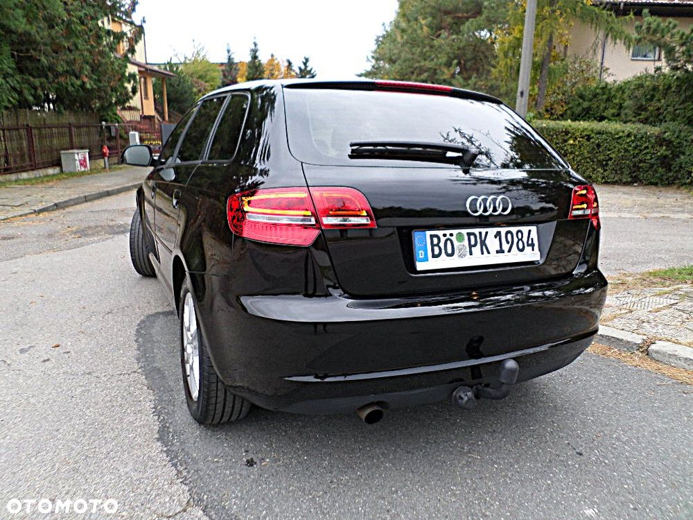 Audi A3 Sportback 2010 photo 3