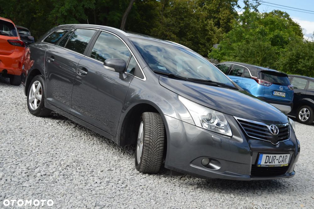 Toyota Avensis 2.0 D-4D Sol - 18