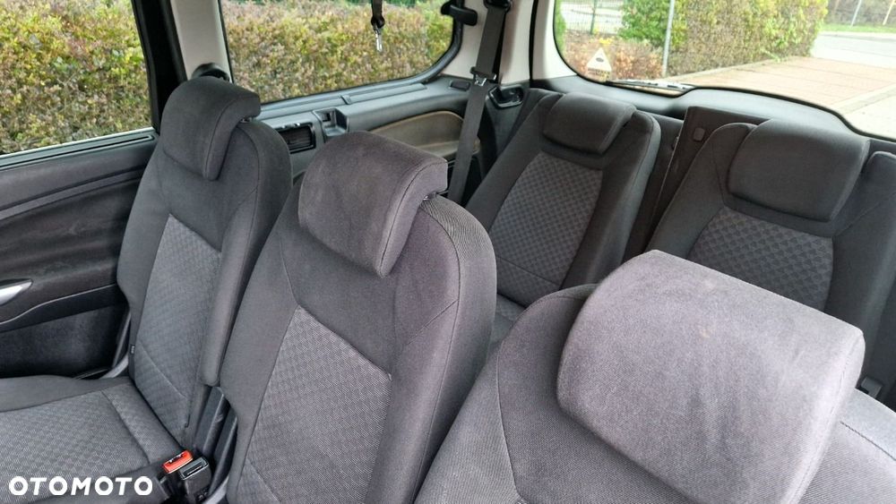 Ford Galaxy 2.0 TDCi Ghia - 13