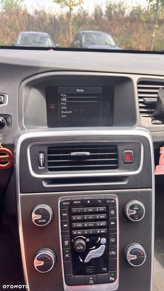 Volvo V60 - 10