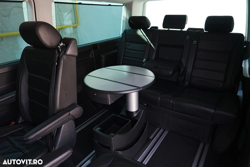 Volkswagen Multivan - 10