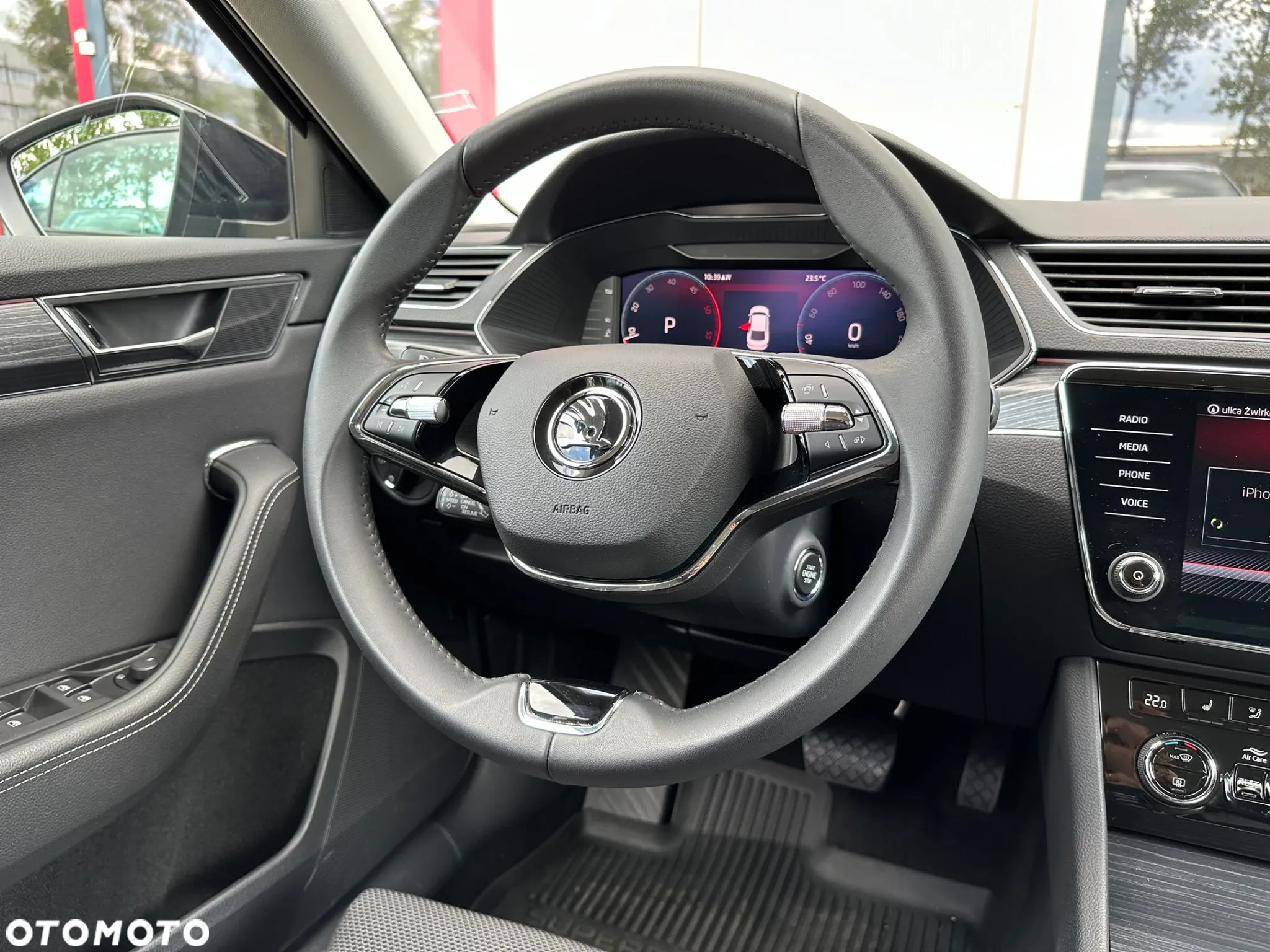 Skoda Superb 2.0 TDI SCR Style DSG - 19