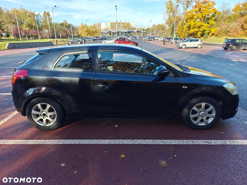 Kia Ceed Cee'd 1.4 L - 5