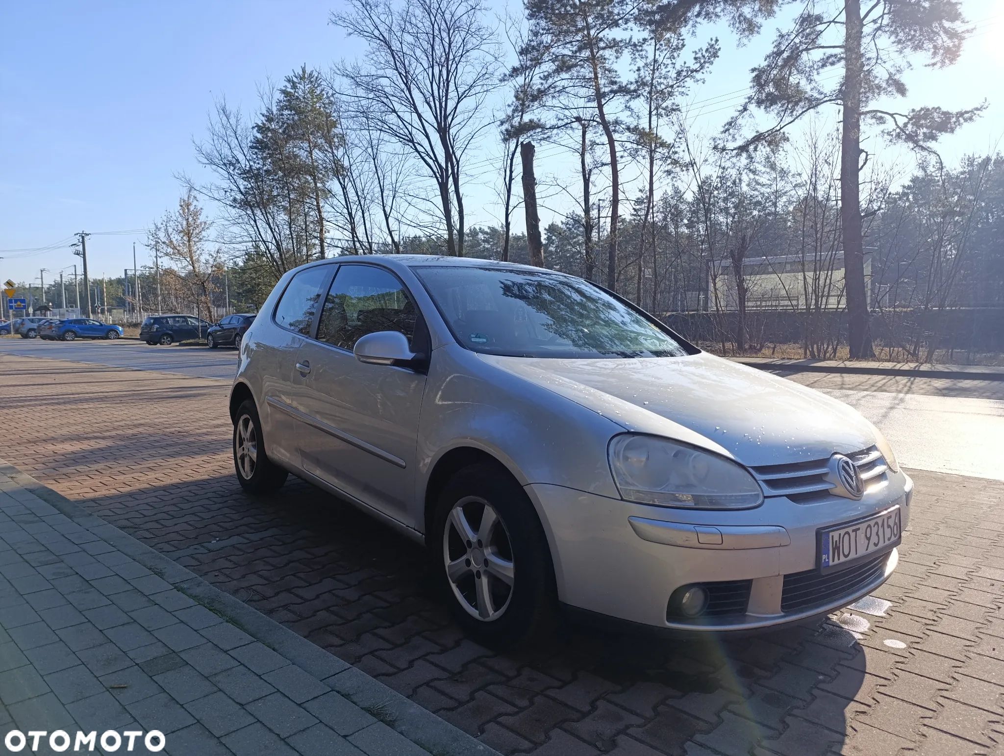 Volkswagen Golf - 1