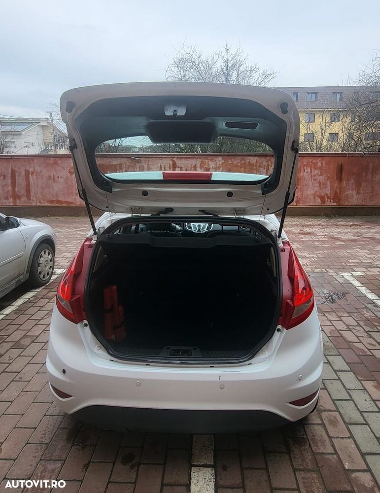 Ford Fiesta - 7