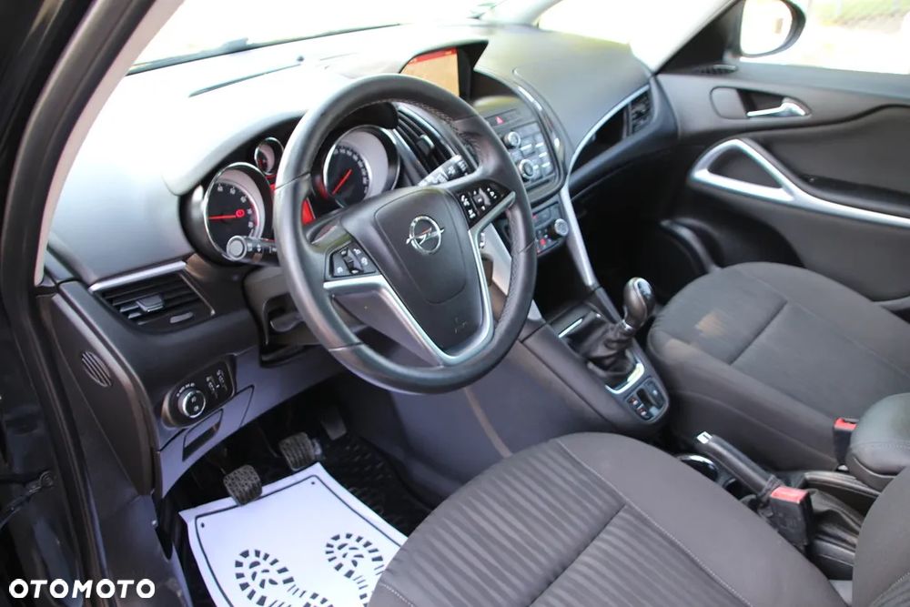 Opel Zafira 1.4 T Cosmo - 25